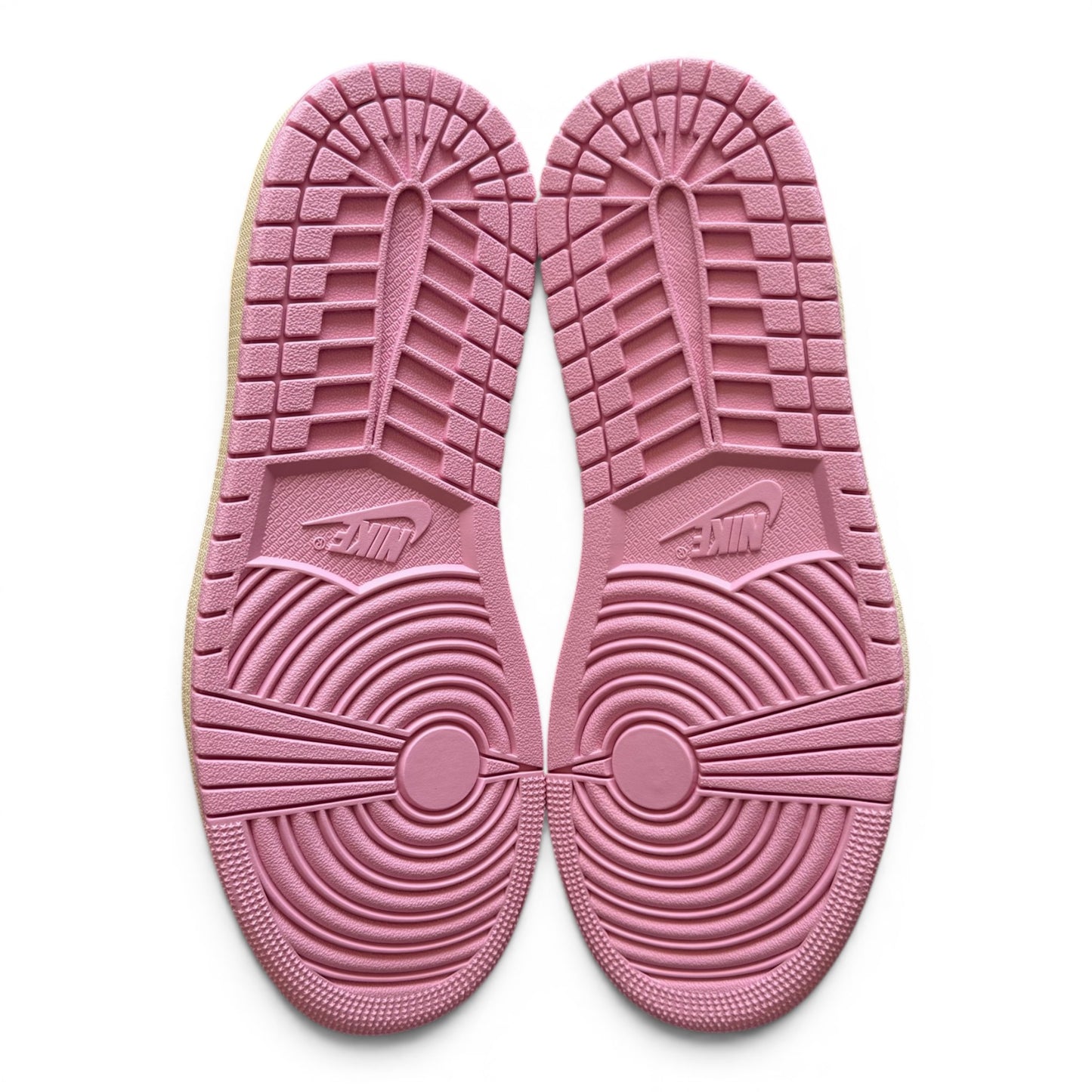 Jordan 1 Retro Low OG SP Travis Scott Shy Pink