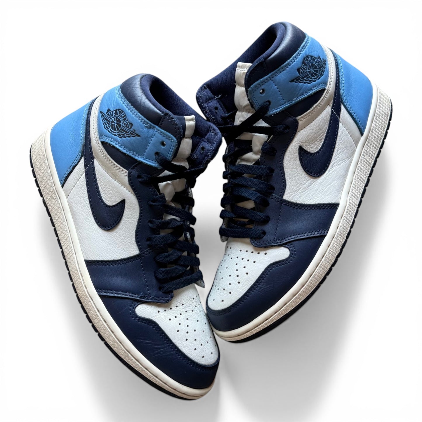 Jordan 1 High Retro Obsidian