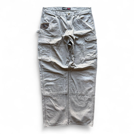 00's Wrangler Distressed Cargo Pants