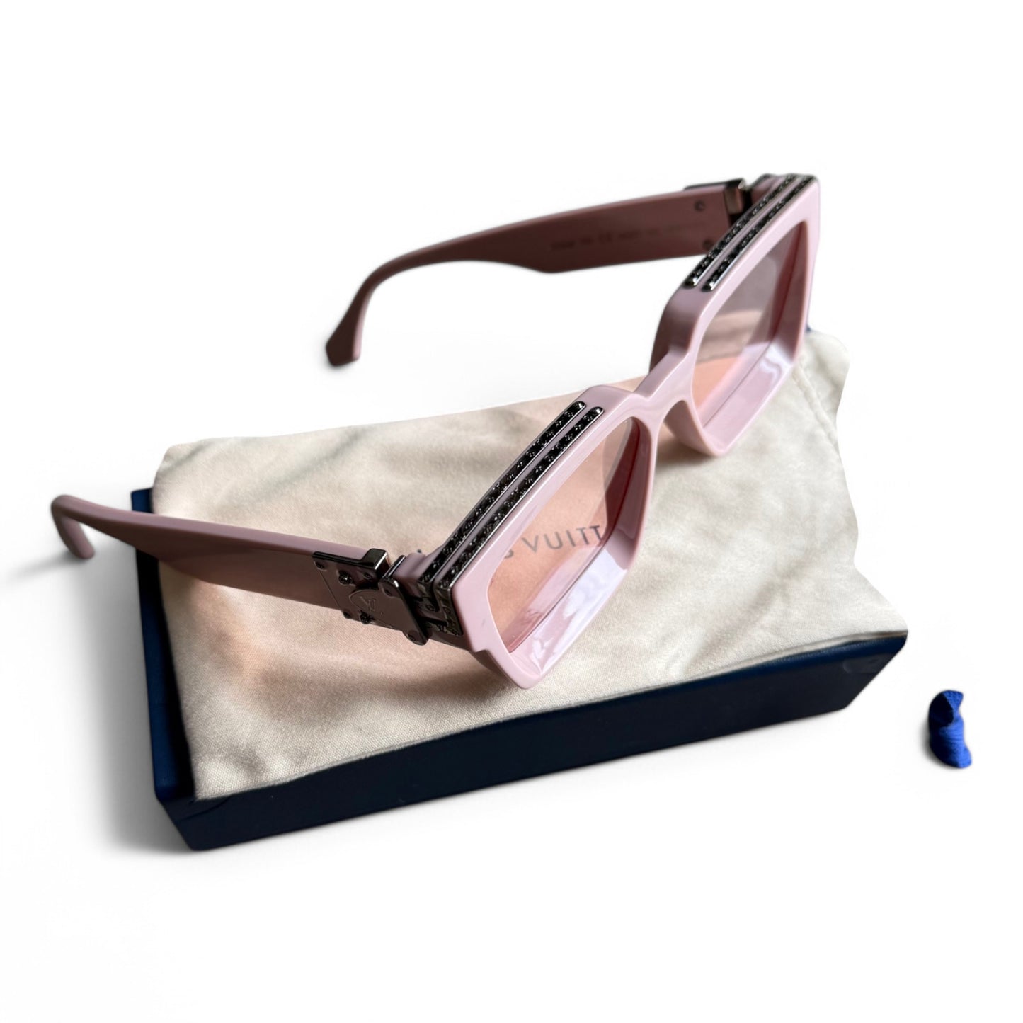 Louis Vuitton Millionaires Sunglasses Pink