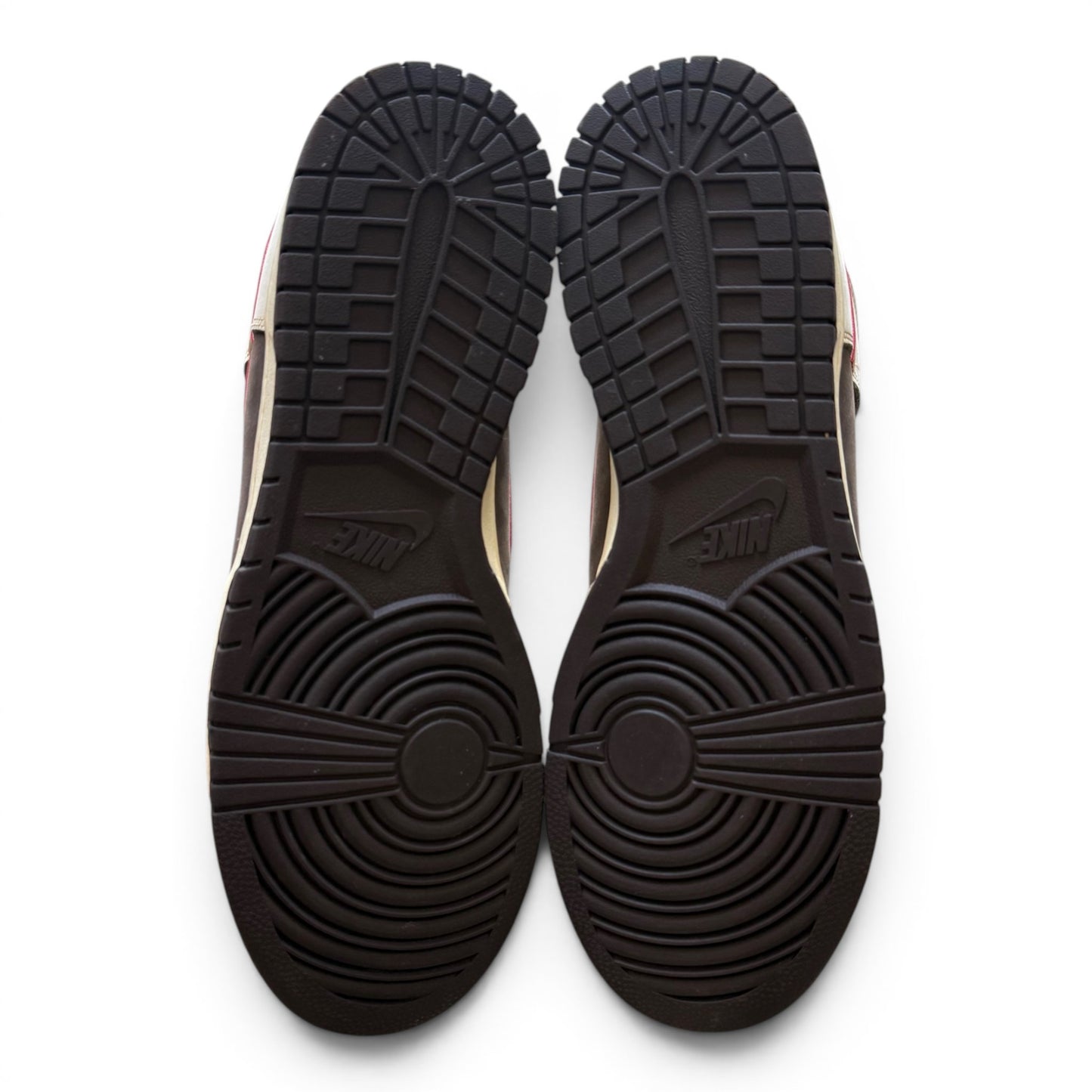 Nike Dunk High SE Baroque Brown