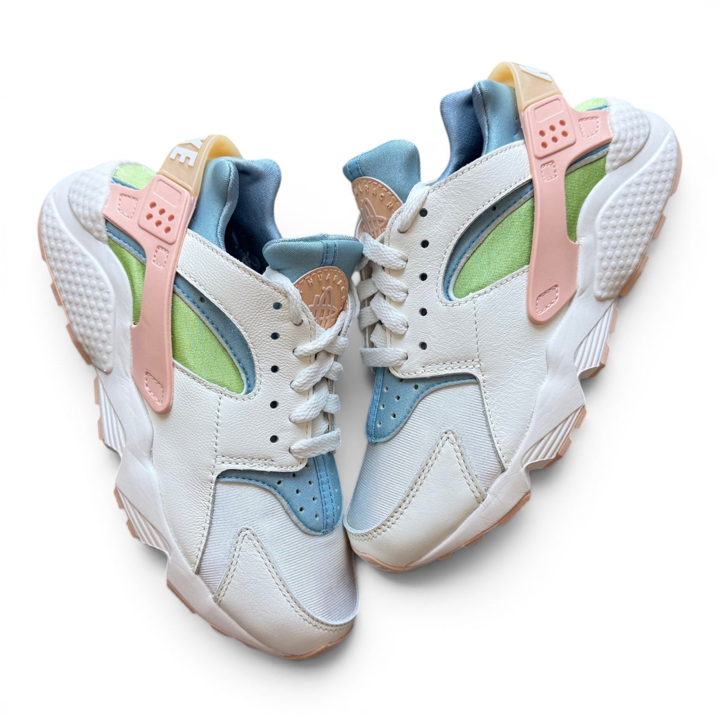 Nike Air Hurache Sun Club (Women's)