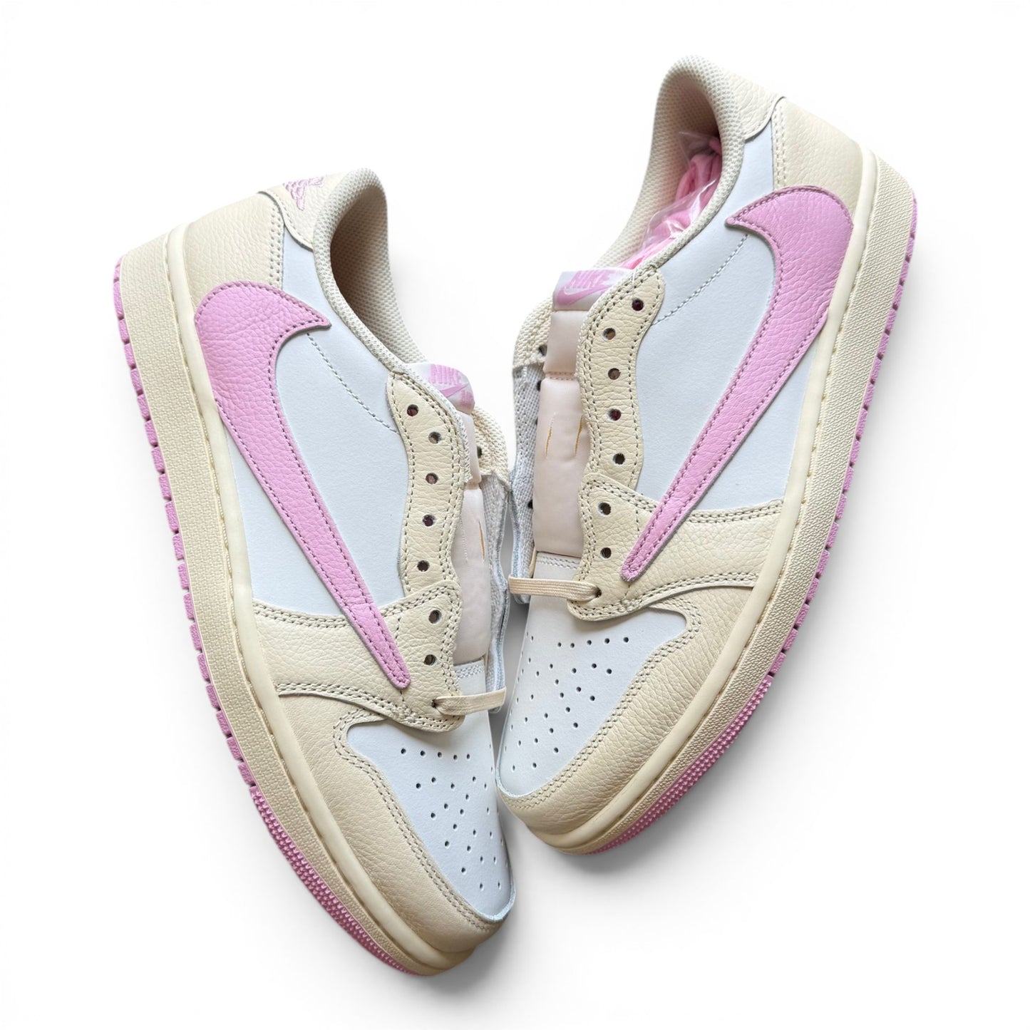 Jordan 1 Retro Low OG SP Travis Scott Shy Pink