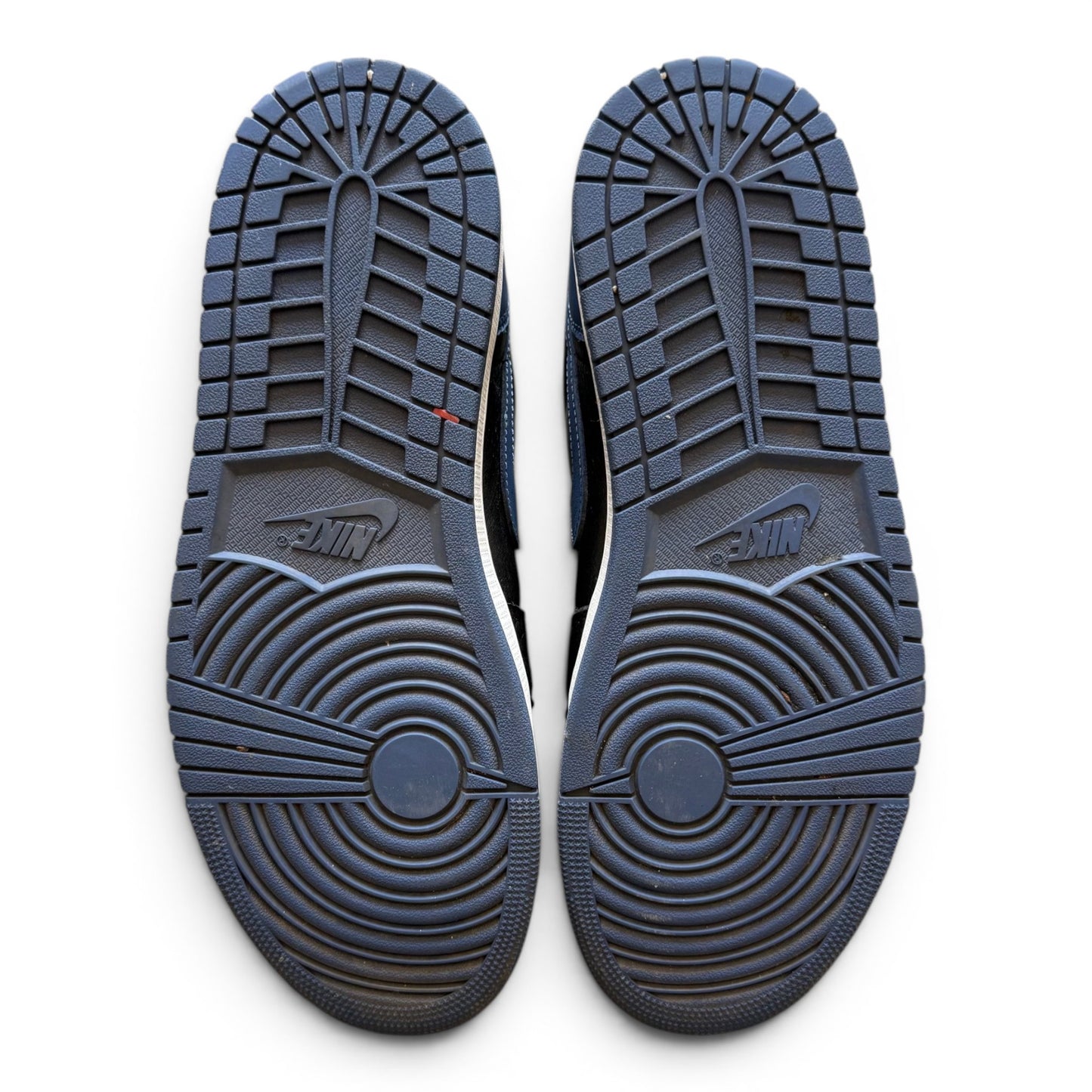 Jordan 1 Low Retro Mystic Navy