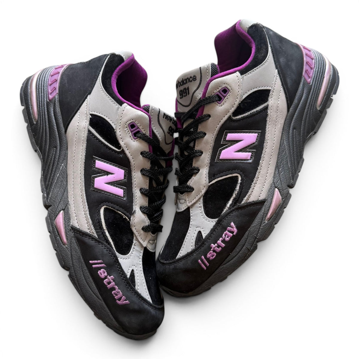 New Balance 991 Stray Rats Black