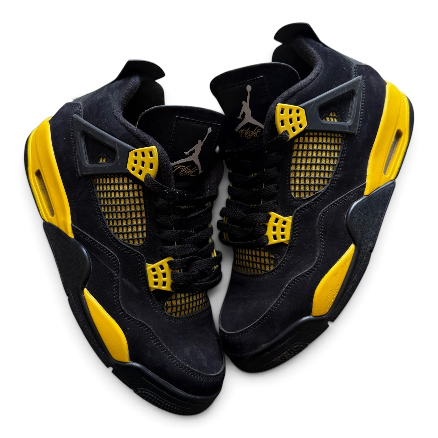 Jordan 4 Thunder (2023)