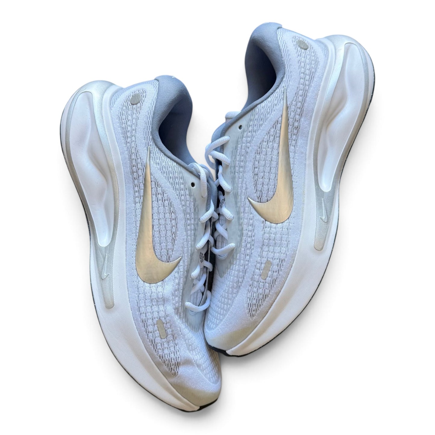 Nike Journey Run Metallic Silver