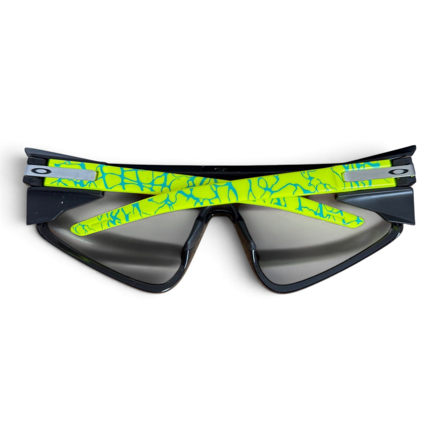 Oakley Latch Panel Prizm Ruby