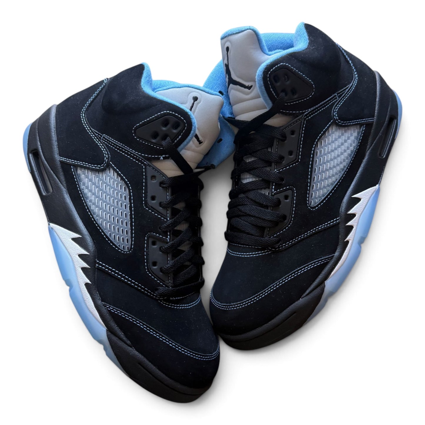 Jordan 5 Retro University Blue (2026)